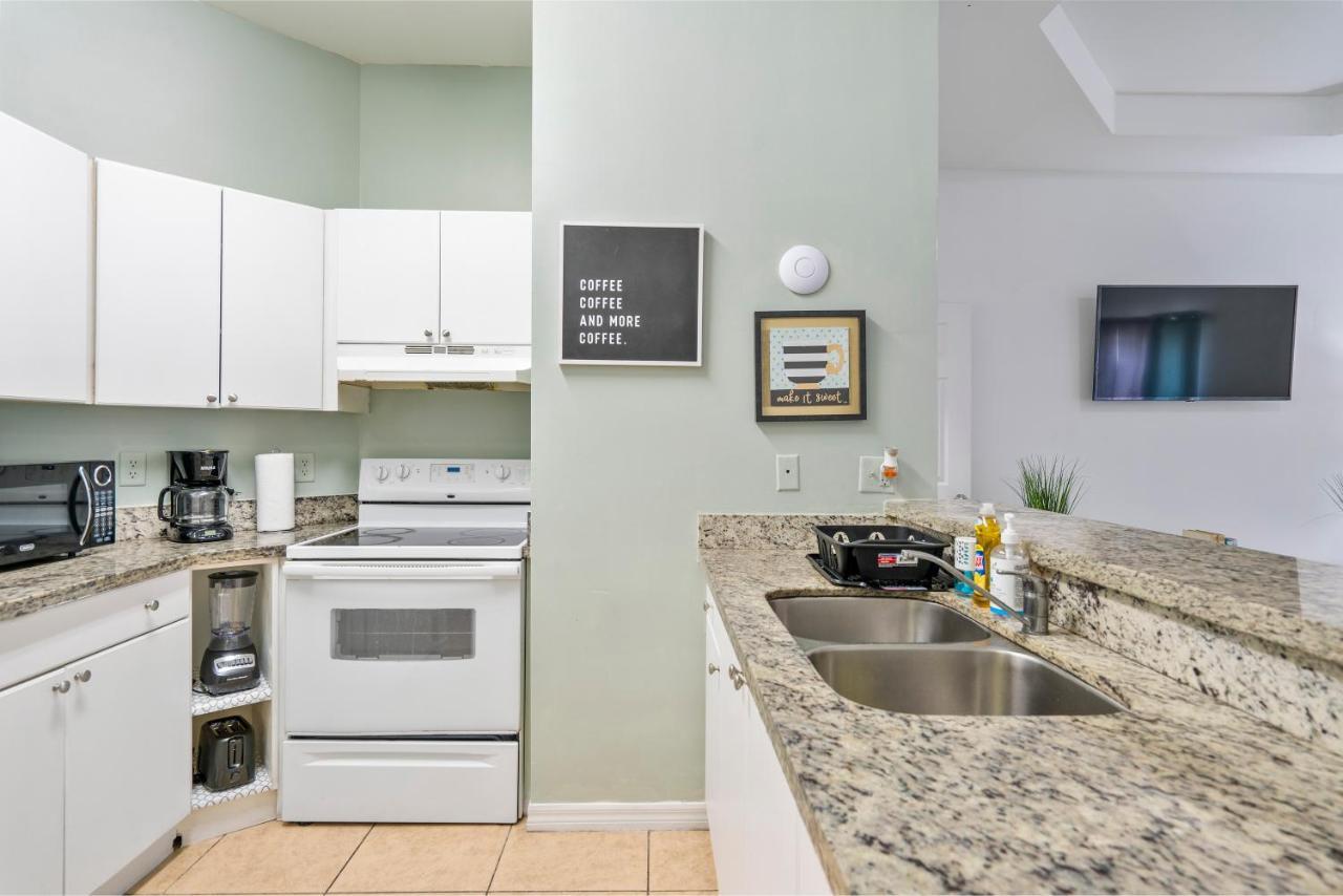 Airport Getaway Apartamento Miami Exterior foto